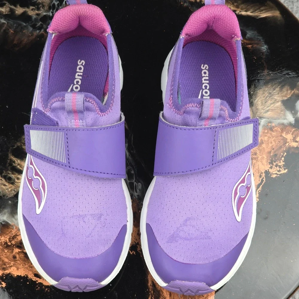 Saucony Kids SR Velocity Jr Purple Athletic Sneakers‎ Shoes Size 2M